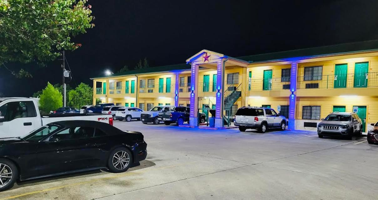Scottish Inn & Suites Hankamer Dış mekan fotoğraf